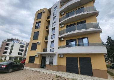 Appartement 2 pièces neuf de 42 m2 avec parking à Ulcinj