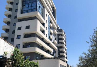 Nouvel appartement à Bar avec vue sur la montagne près de la mer dans un complexe résidentiel