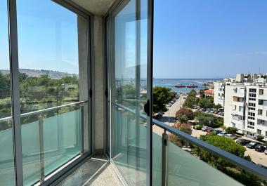 Appartement de 3 chambres avec vue sur la mer à Bar, à 200 m de la plage et de la digue