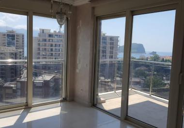 Luxueux Penthouse avec Vue sur la Mer et Piscine à Budva