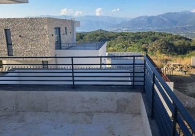 Villa de Lujo con Piscina, Impresionantes Vistas al Mar en el encantador Pobrde!