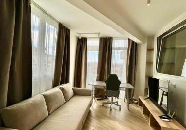 Luxusní apartmán o rozloze 36 m2 s bazénem a parkováním v rezidenci Panorama Tivat