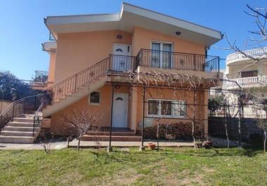 Exkluzív 9 Apartman villa Sutomore eladó