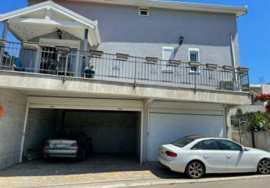 Nouvelle maison de 3 étages 204 m2 dans un bar avec jardin fruitier