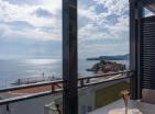 Čudovit pogled na morje 67 m2 apartma na Sveti Stefan koraki od plaže