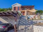 Esclusiva villa in pietra di 210 m2 a Zagora, Kotor con splendida vista sul mare