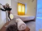 Superbe appartement dune chambre de 30 m2 à Budva avec grand balcon