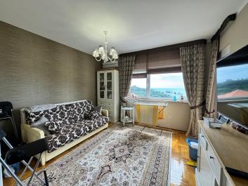 Vista mare Appartamento di 44 m2 a Petrovac con terrazza