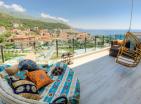 Splendida vista mare Attico di 102 m2 a Bečići con ampia terrazza vicino al mare