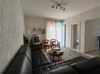 Charmant appartement de 63 m2 à Sutomore avec terrasse et vue sur la montagne