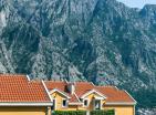 Impresionante apartamento con vistas al mar de 178 m2 en residencia con piscina gigante, Orahovac, Kotor