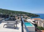 Appartement de 32 m2 avec vue sur la mer à Utjeha, Dobra Voda avec piscine et terrasse