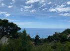 Luxueuse villa moderne de 200 m2 avec vue sur la mer et maison dhôtes dans un bar avec piscine et salle de sport