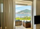 Appartement de luxe de 2 chambres avec vue sur la mer à Dukley Gardens, Budva avec jacuzzi