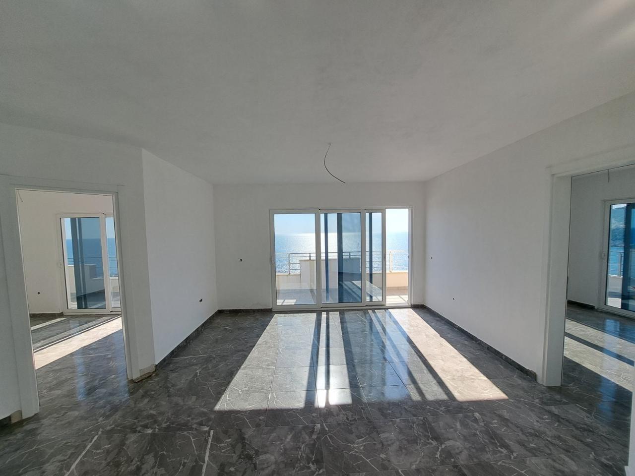 Superbe appartement de 86 m2 avec vue sur la mer à Dobra Voda, excellent investissement