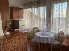 Encantador estudio de 34 m2 con vistas al mar en Budva