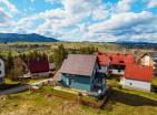 Encantador refugio de montaña casa de 203 m2 en Zaljak en medio de vistas al bosque