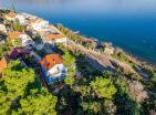 Impresionante villa de 407 m2 con vistas al mar a pocos pasos de la costa en Krašići