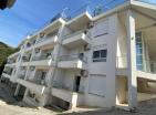 Superbe vue sur la mer 46 m2 nouvel appartement moderne à Utjeha à seulement 100m de la plage