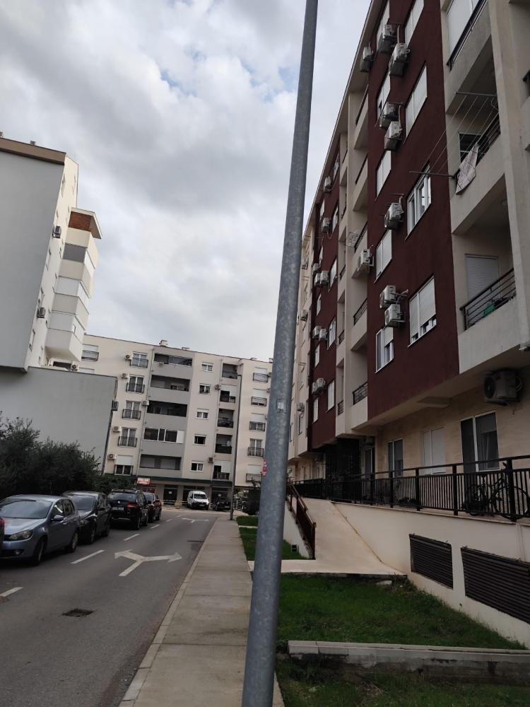 Apartament i ri modern 66 m2 në Podgoricë, vendndodhje e mirë