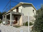 Splendida villa di 220 m2 vista mare con piscina a Budva