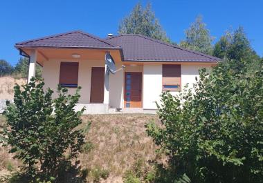 Nueva Casa de 65 m2 en un Barrio Tranquilo de Kolasin