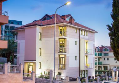 Venta de Swiss holiday hotel en Becici