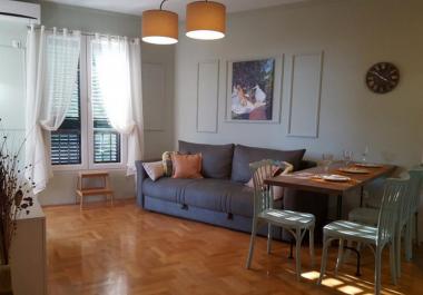 Elegante apartamento en Becici con 2 dormitorios